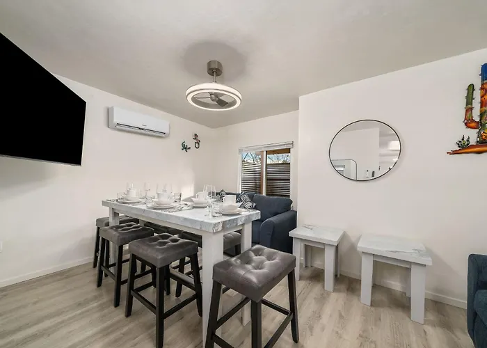3br 2ba Cozy With Jacuzzi Near Downtown Сasa de vacaciones Tucson