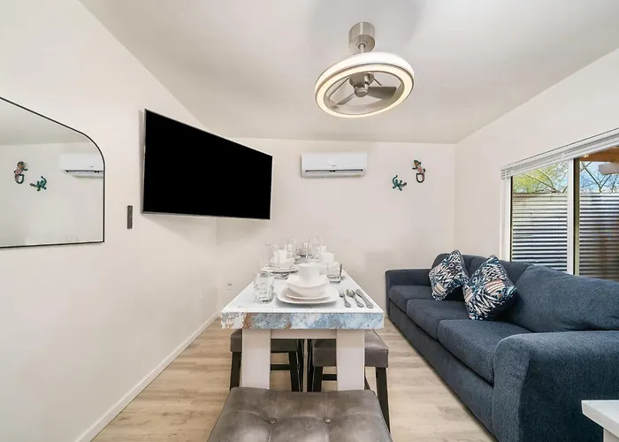 3br 2ba Cozy With Jacuzzi Near Downtown Сasa de vacaciones