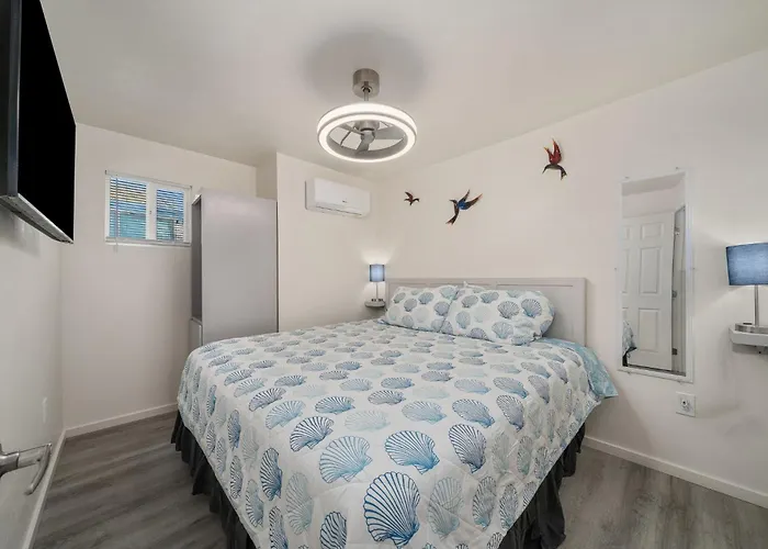 3br 2ba Cozy With Jacuzzi Near Downtown Сasa de vacaciones *