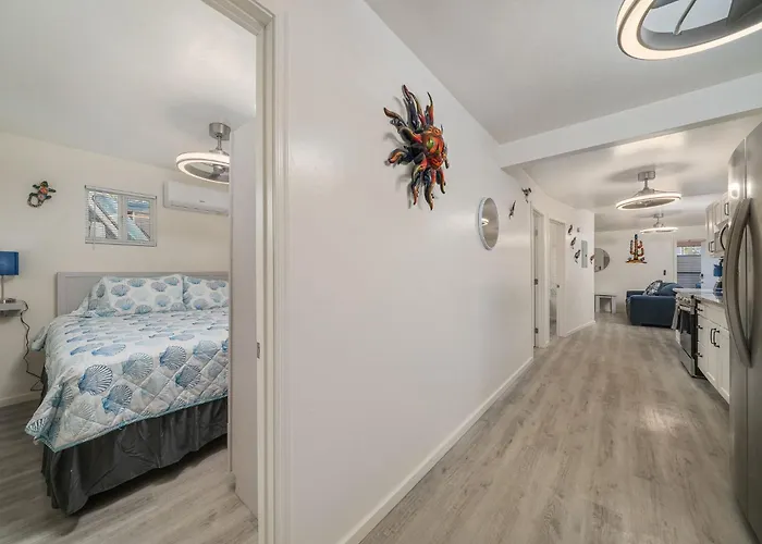 3br 2ba Cozy With Jacuzzi Near Downtown *